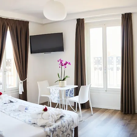 Hotel La Rocca 3*