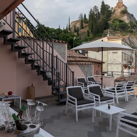 La Rocca Otel